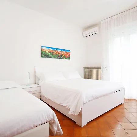Diffusi Di Fiorita Con Accesso Alle Piscine Della Principale Apartment Cattolica
