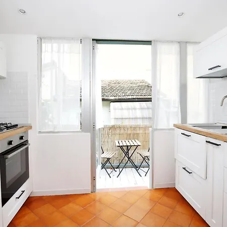 Diffusi Di Fiorita Con Accesso Alle Piscine Della Principale *