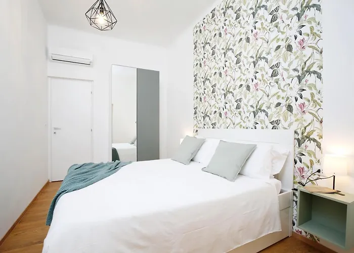 Apartman Diffusi Di Fiorita Con Accesso Alle Piscine Della Principale