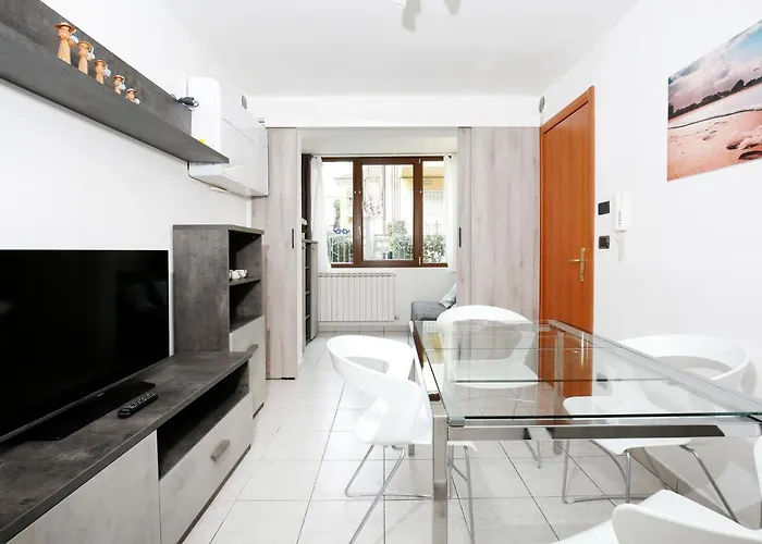 Διαμέρισμα Diffusi Di Fiorita Con Accesso Alle Piscine Della Principale *