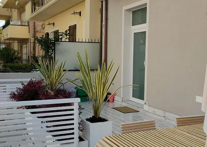 Diffusi Di Fiorita Con Accesso Alle Piscine Della Principale * Κατόλικα